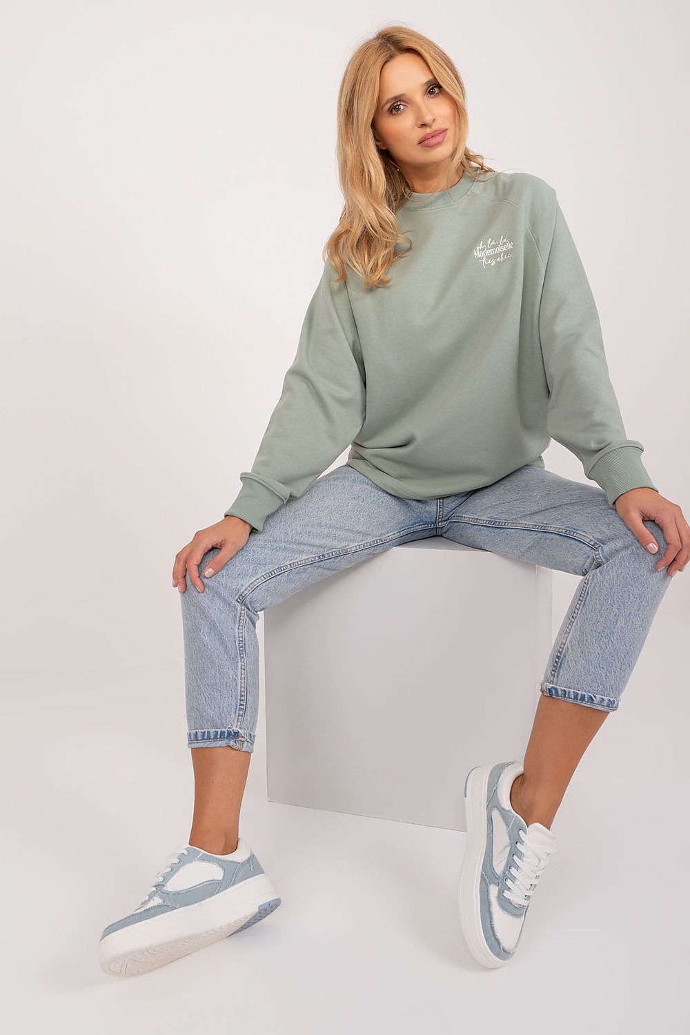 Sweatshirt model 193502 Sublevel