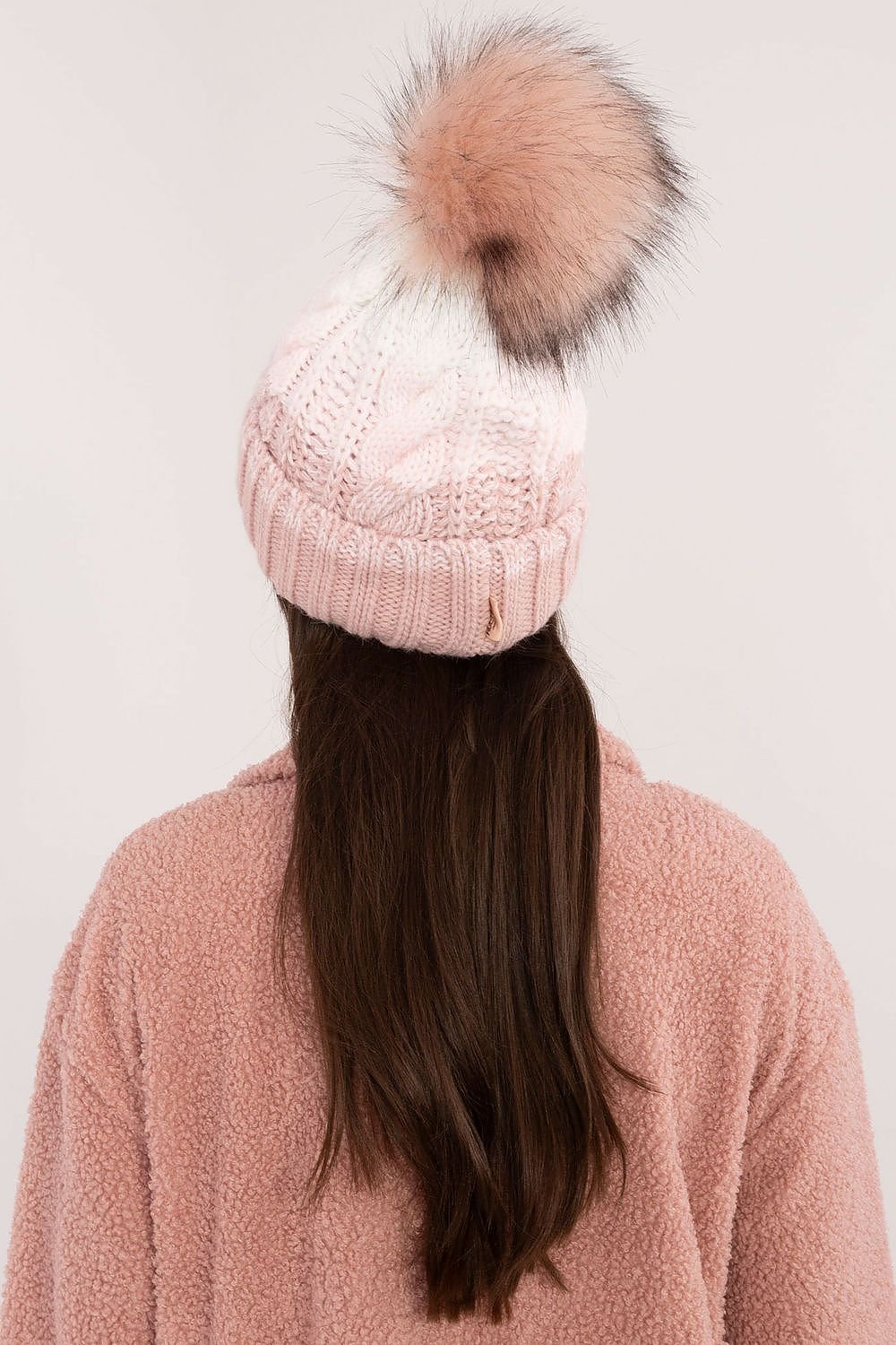 Bonnet model 201416 Rue Paris