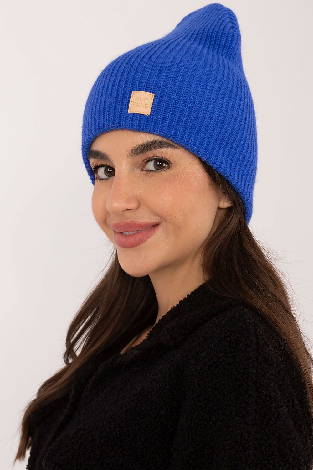 Bonnet model 201430 Rue Paris