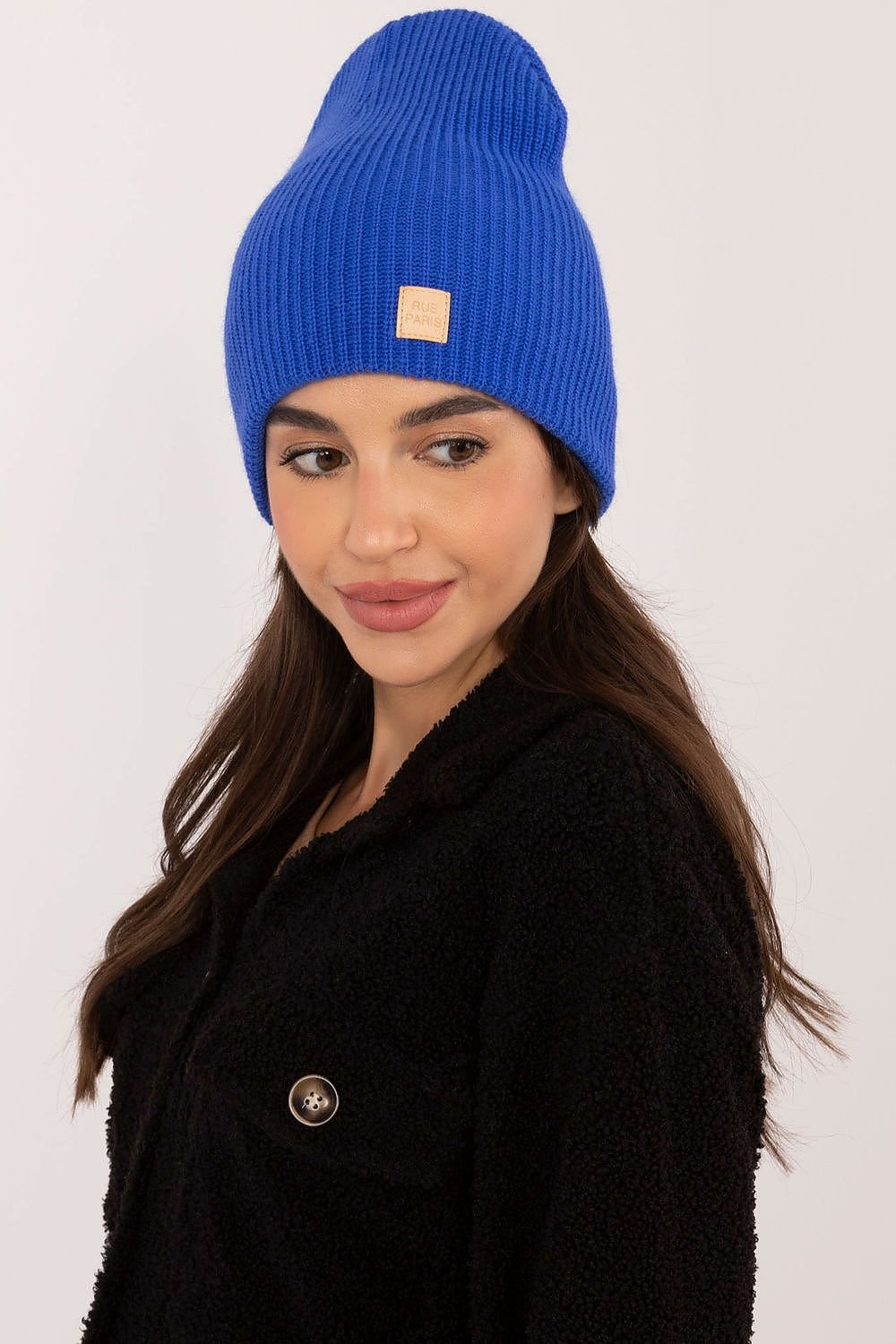 Bonnet model 201430 Rue Paris