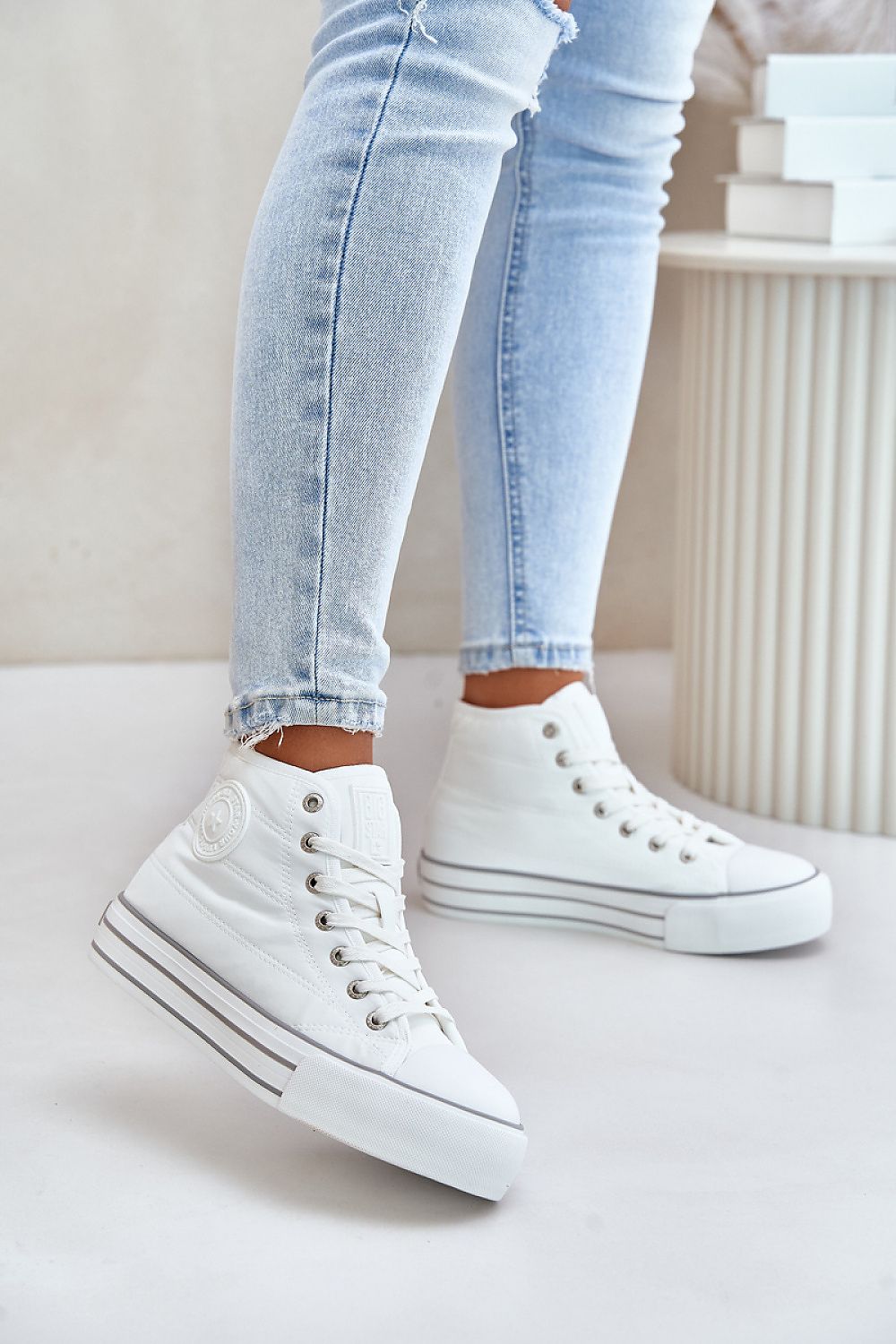 Baskets model 201921 Step in style