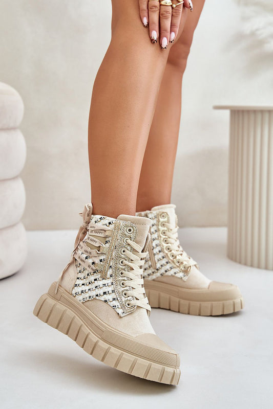 Baskets model 201925 Step in style