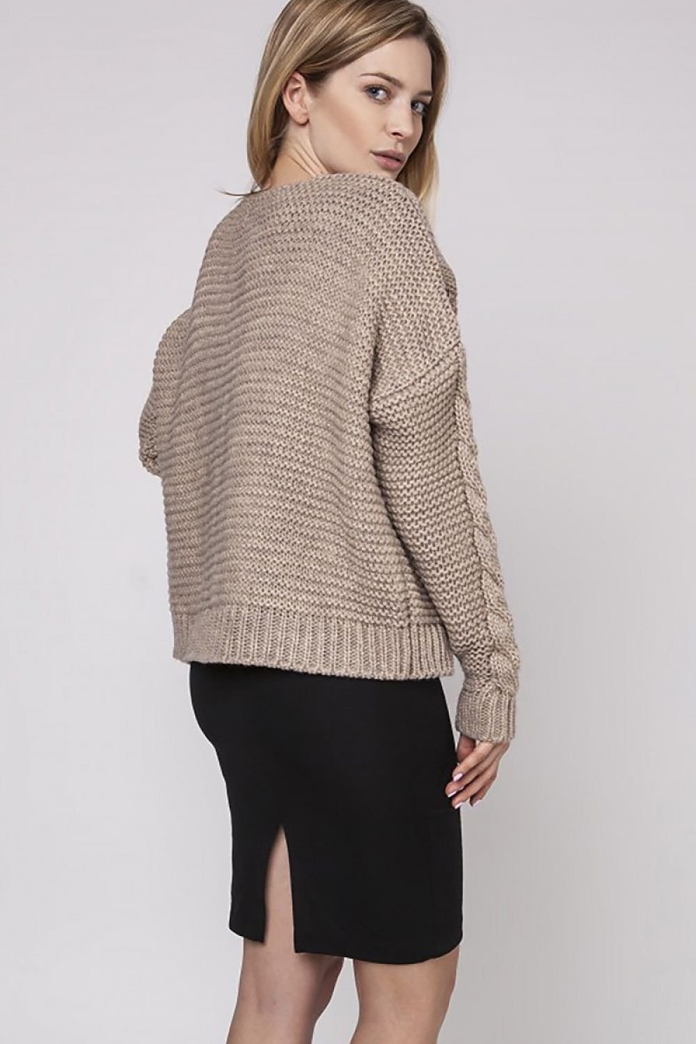 Cardigan model 139047 MKM