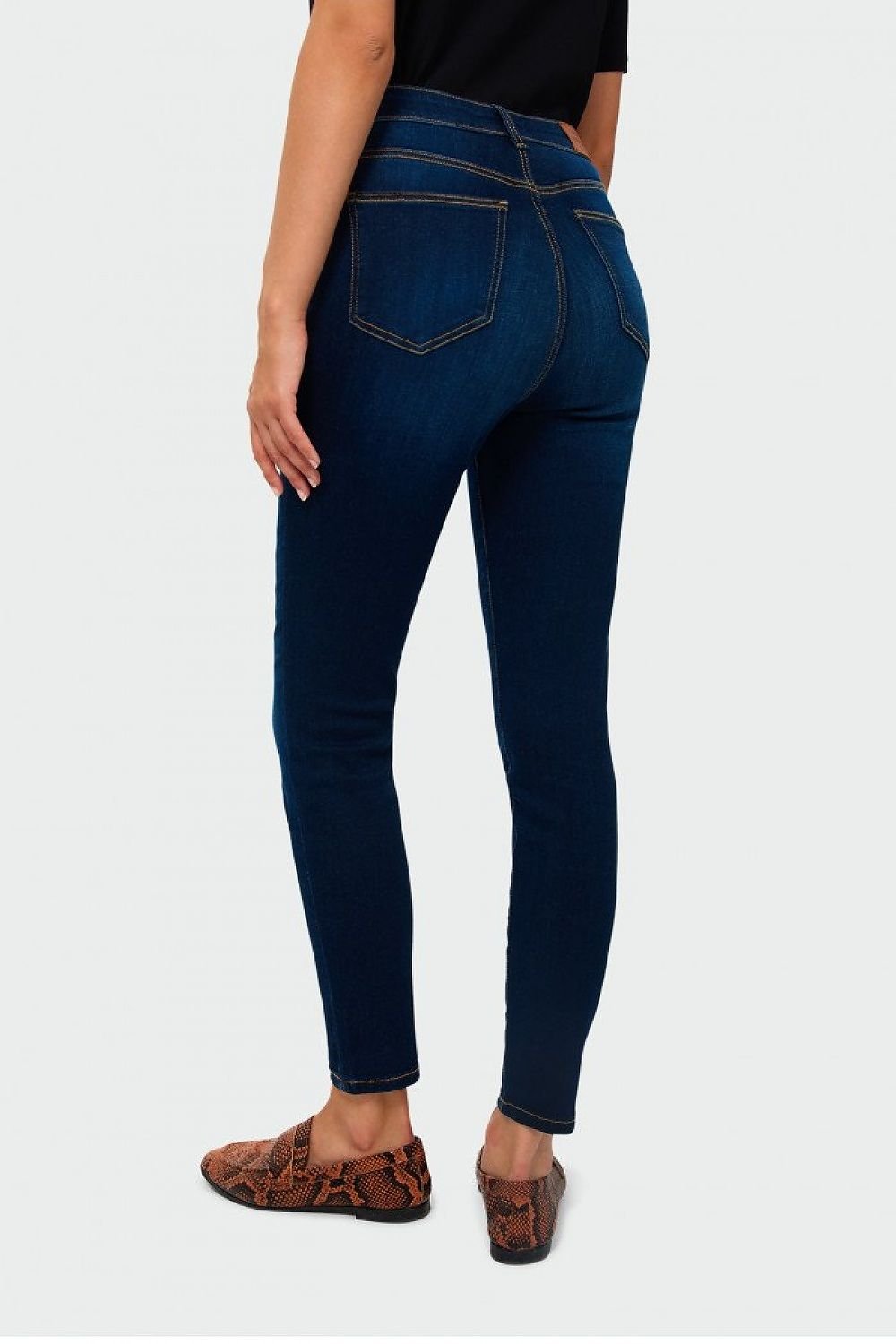 Jean model 148066 Greenpoint