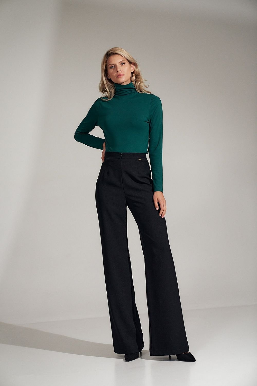 Pantalon femme model 150790 Figl