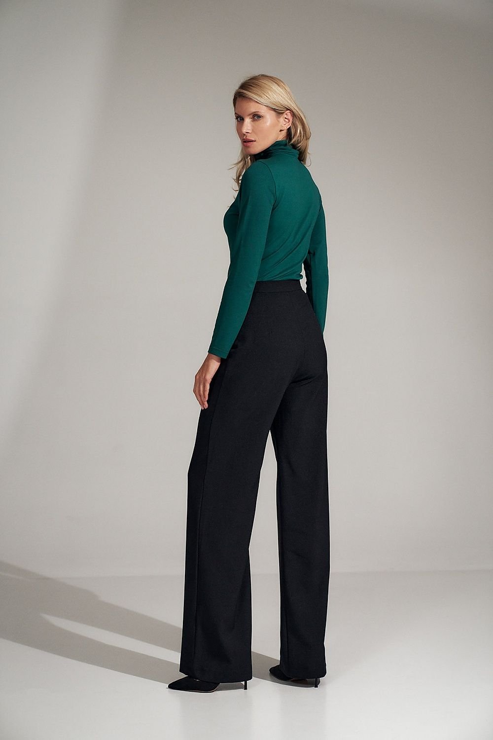 Pantalon femme model 150790 Figl