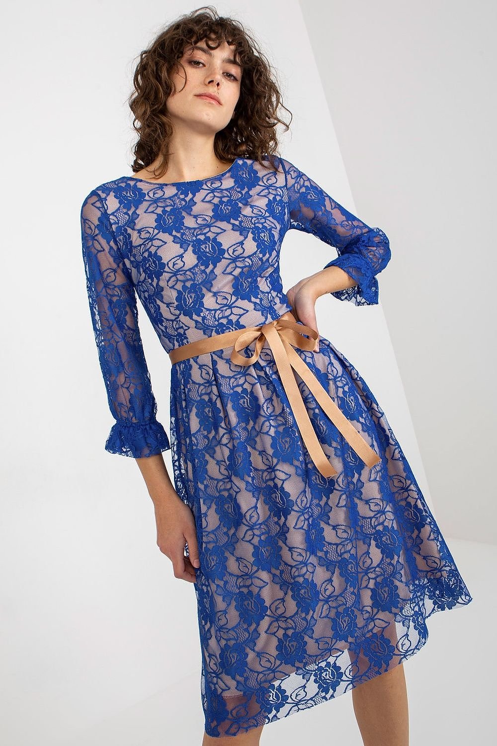 Robe de soirée model 174753 Lakerta