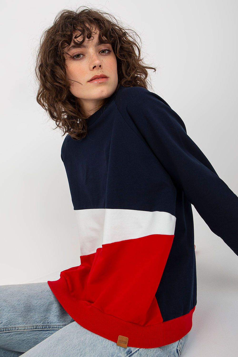 Sweatshirt model 175210 Relevance